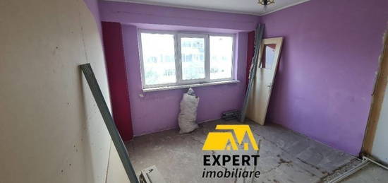 Apartament 4 camere Radu Negru aproape de C. Calarasilor