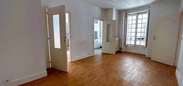 Appartement  à louer, 2 pièces, 1 chambre, 42 m²