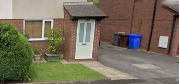 2 bedroom semi-detached house to rent