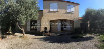 Villa  à vendre, 5 pièces, 4 chambres, 118 m²