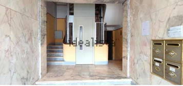 Arrendamento de Apartamento T3  na rua Dom Duarte 2700-247, 6