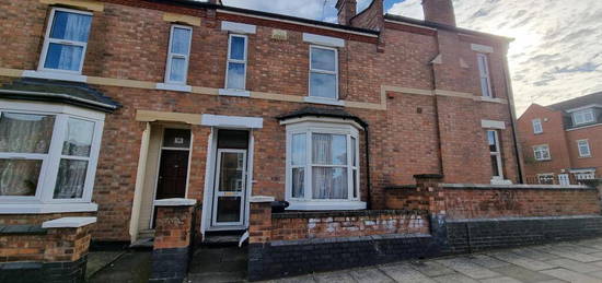 4 bedroom terraced house