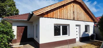 Eladó családi ház, Sükösdön 28 M Ft, 4 szobás