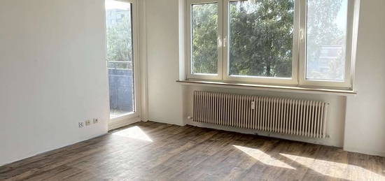 Charmante 2-Zimmer-Wohnung mit Loggia und Aufzug in Bremen Huchting