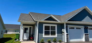 24 Essex Cres, Charlottetown, PE C1E 3J4