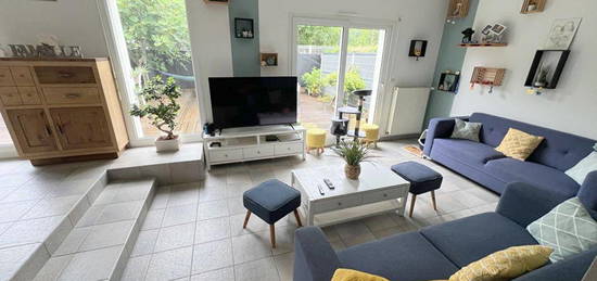 Maison 1 étage  à vendre, 6 pièces, 5 chambres, 155 m²