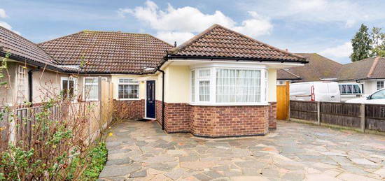 3 bed semi-detached bungalow to rent