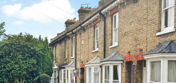 4 bedroom terraced house