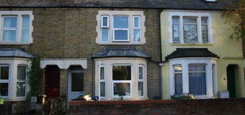 6 bedroom terraced house