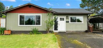 274 S 16th St, Saint Helens, OR 97051