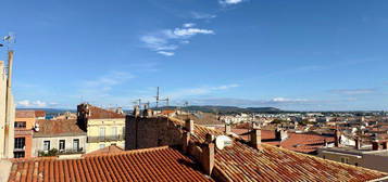 T2 à rénover jolie vue sur l’étang de thau avec balcon