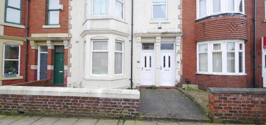 2 bed flat to rent