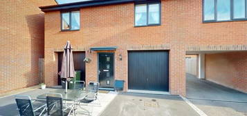 2 bedroom detached house for sale