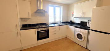 2 bed flat to rent