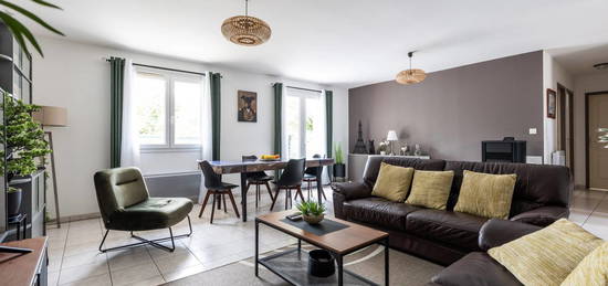 Maison de plain-pied  à vendre, 3 pièces, 2 chambres, 95 m²