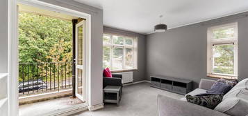 Flat to rent in Wood Lane, Woodford Green IG8