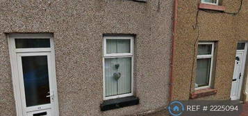 2 bedroom terraced house