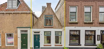 Hoogstraat 93