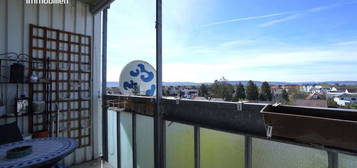 Bahnhof-Nähe / 4 Zimmer-Wohnung mit unverbaubarem Fernblick