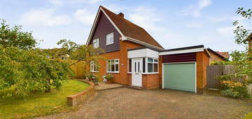 3 bed detached house for sale