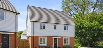 3 bedroom detached house