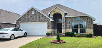 131 Wandering Dr, Forney, TX 75126