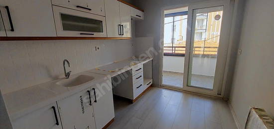 GÖKKUŞAĞI'NDAN EDREMİT MERKEZDE DOĞALGAZLI ARA KAT DAİRE