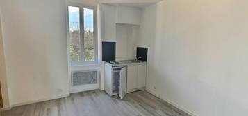 Appartement  à louer, 2 pièces, 1 chambre, 28 m²