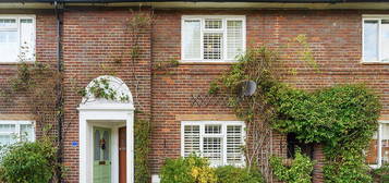 Terraced house to rent in Dover House Road, London SW15