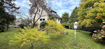 Attraktives Dreifamilienhaus mit kleinem Gewerbeanteil in sehr guter Lage von Schildesche