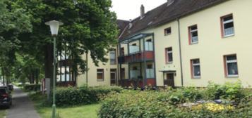 *WBS erforderlich* Balkonwohnung für zwei Personen