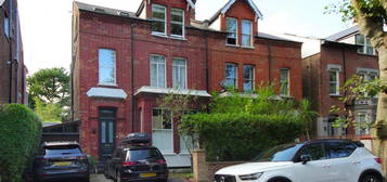 Flat for sale in Heathfield Road, London W3