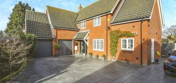 5 bedroom detached house for sale