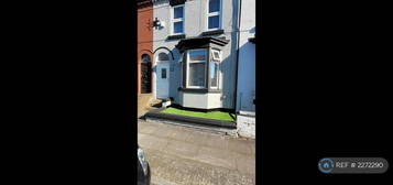 3 bedroom terraced house