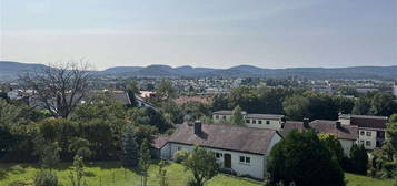 Wunderschöne 3 1/2 Zimmer- DG-Wohnung mit Flair und traumhafter Aussicht - Nähe Bosch