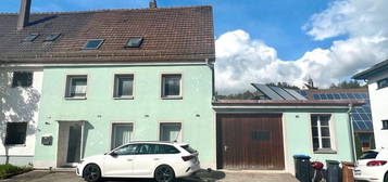 Haus mit riesiger Garage und Einliegerwohnung Provisionsfrei