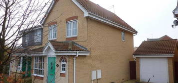 1 bed semi-detached house to rent