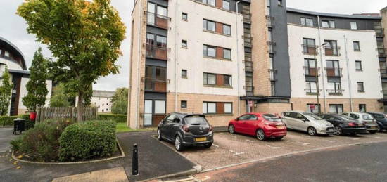 3 bed flat to rent