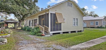 37 Prairie Ave, New Iberia, LA 70560