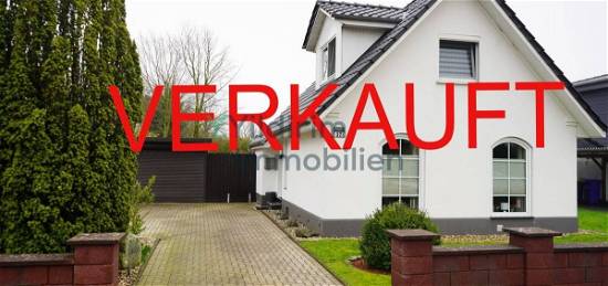 Reserviert;Modernes Einfamilienhaus mit großem Garten und Carport in Cuxhaven-Groden
