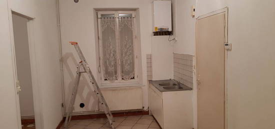 Appartement f 2 en rdc