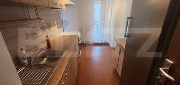 Apartament cu 3 camere, de inchiriat,decomandat,74 mp,Centru