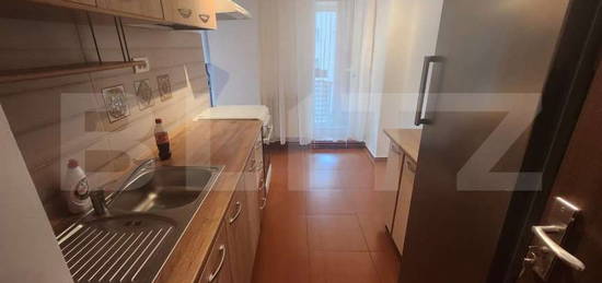 Apartament cu 3 camere, de inchiriat,decomandat,74 mp,Centru