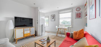 Flat to rent in Elgin Avenue, Maida Vale, London W9