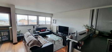 Appartement meublé 75m2 au dernier étage