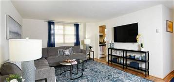 Hyde Park Apartments, Essex, MD 21221