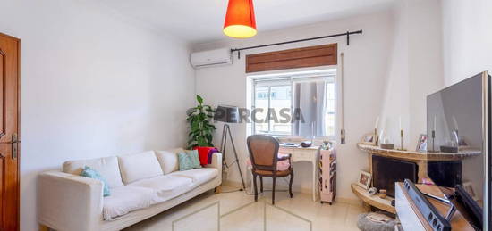 Apartamento T2 em Quinta Nova - Charneca de Caparica