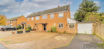 3 bed semi-detached house for sale