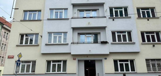 Byt 2+kk, 51 m², U Balabenky, Praha