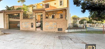 Casa adosada de alquiler en Camino de Santa Inés, 14, Campanillas